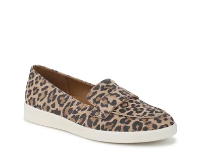 Naturalizer Karis Loafer In Brown