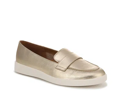 Naturalizer Karis Loafer In Gold