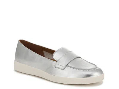 Naturalizer Karis Loafer In Silver