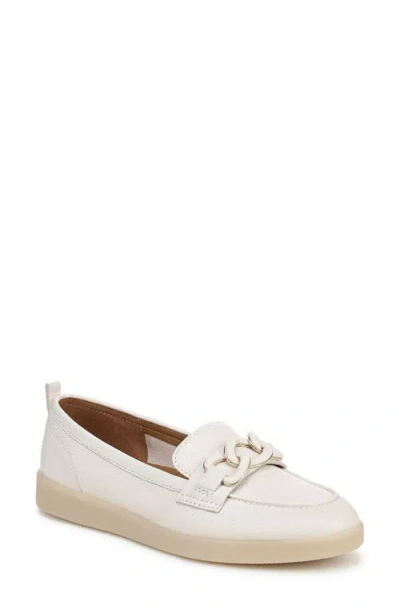 Naturalizer Kateri Loafer In Warm White