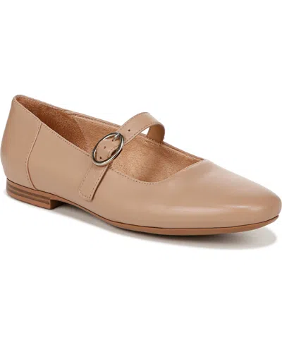 Naturalizer Kelly Mary-jane Flats In Crème Brulee Leather