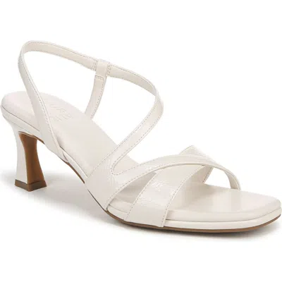 Naturalizer Kieran Sandal In Warm White