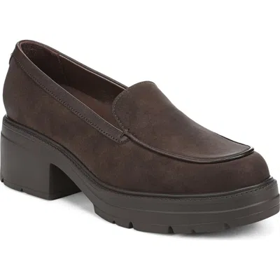 Naturalizer Luly Faux Leather Loafer In Brown