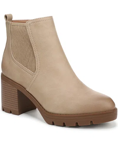 Naturalizer Madalynn-gore Water Resistant Lug Sole Chelsea Booties In Neutral