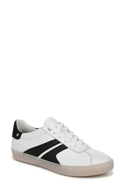 Naturalizer Medina Sneaker In White/black