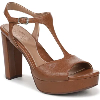 Naturalizer Miller Platform Sandal In Brown