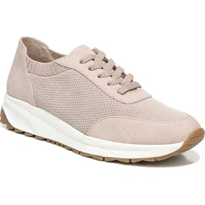 Naturalizer Nash Womens Fitness Athletic And Training Shoes In Multi