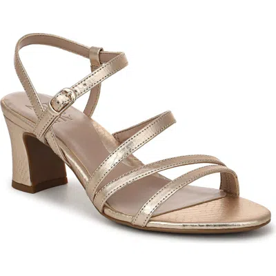Naturalizer Nellie Block Heel Sandal In Neutral