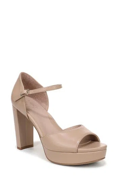 Naturalizer Novi Platform Sandal In Neutral