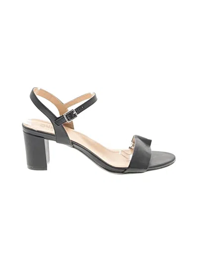 Pre-owned Naturalizer Sandals In Black