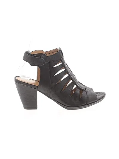 Pre-owned Naturalizer Sandals In Black