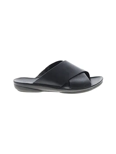 Pre-owned Naturalizer Sandals In Black