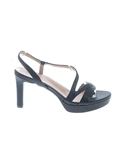 Pre-owned Naturalizer Sandals In Black