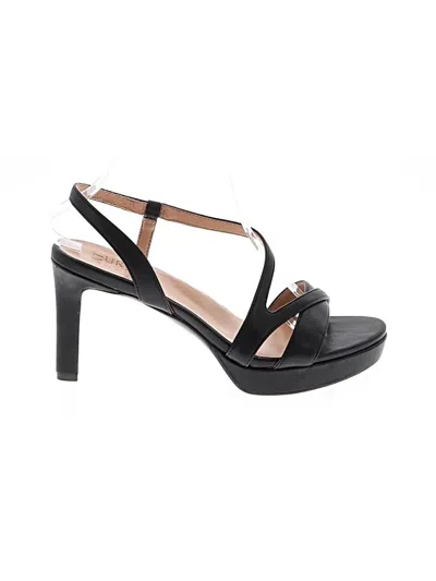 Pre-owned Naturalizer Sandals In Black