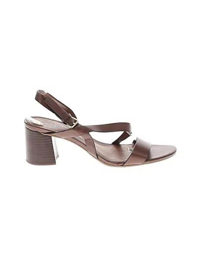 Pre-owned Naturalizer Sandals In Brown