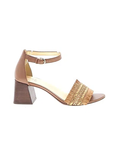 Pre-owned Naturalizer Sandals In Brown