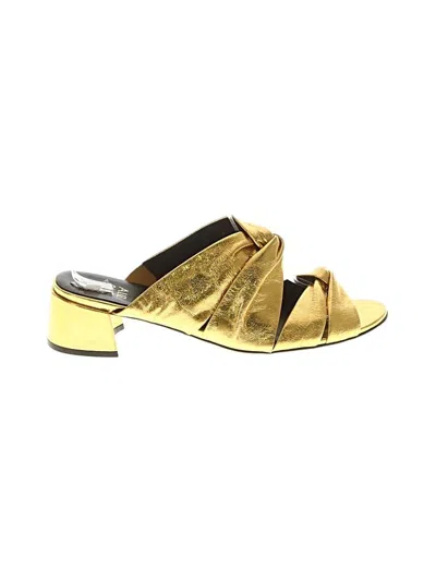 Pre-owned Naturalizer Sandals In Gold