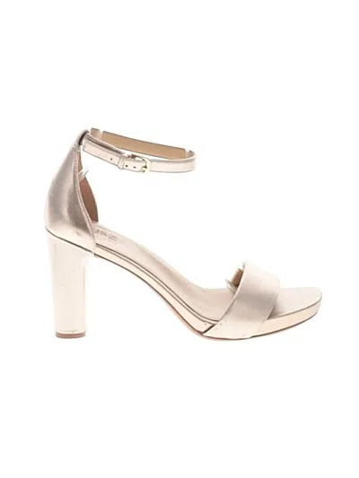 Pre-owned Naturalizer Sandals In Gold