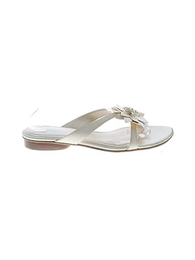 Pre-owned Naturalizer Sandals In White