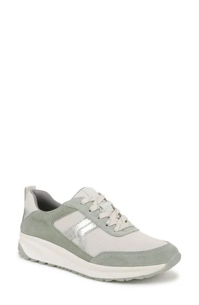 Naturalizer Shay Sneaker In White/pistachio Green