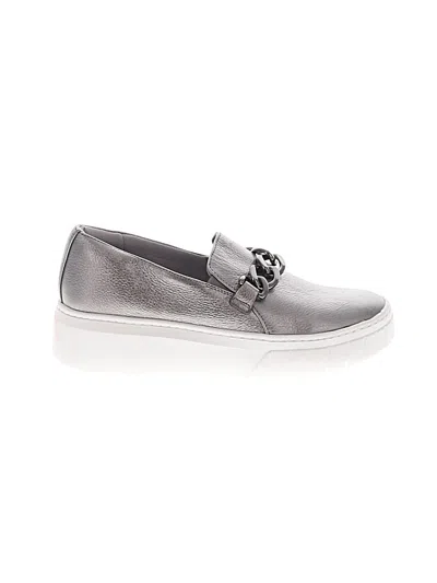 Pre-owned Naturalizer Sneakers In Gray