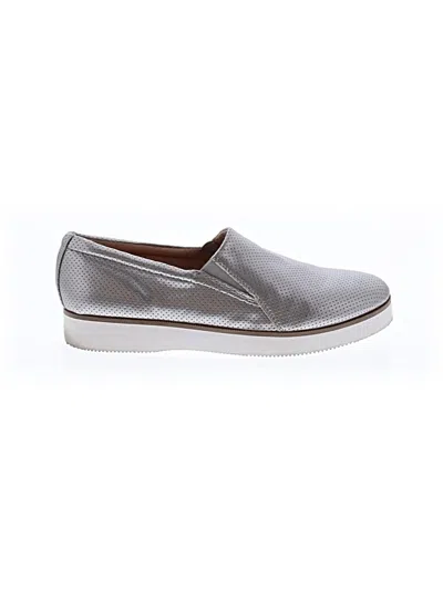 Pre-owned Naturalizer Sneakers In Gray