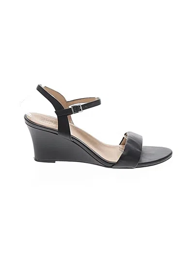 Pre-owned Naturalizer Wedges In Black