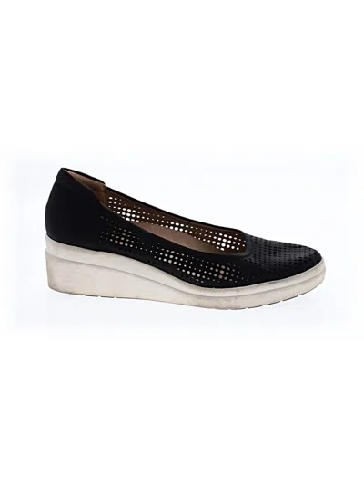 Pre-owned Naturalizer Wedges In Black