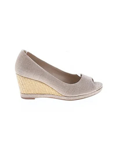 Pre-owned Naturalizer Wedges In Gray