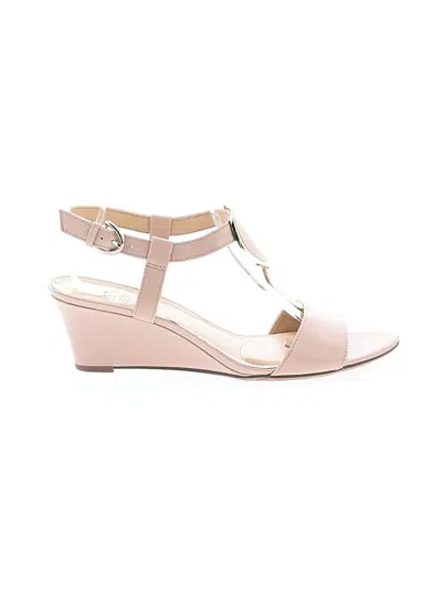 Pre-owned Naturalizer Wedges In Ivory