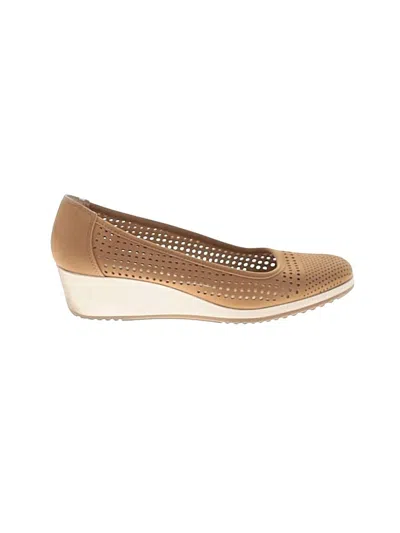 Pre-owned Naturalizer Wedges In Tan