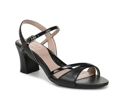 Naturalizer Wide Width Trey Sandal In Black