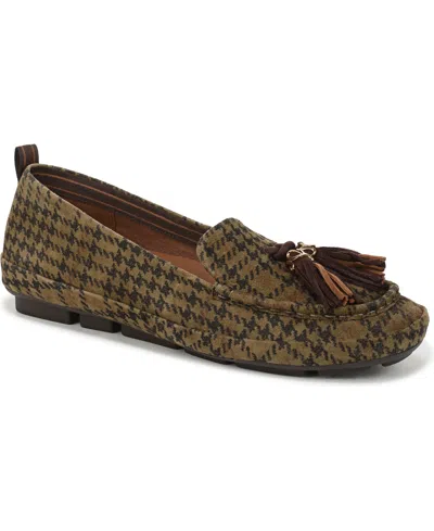 NATURALIZER WOMEN'S BETSY TASSEL DRIVING LOAFERS