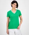 Nautica Jeans Women's Solid Stripe-trim V-neck In Fern