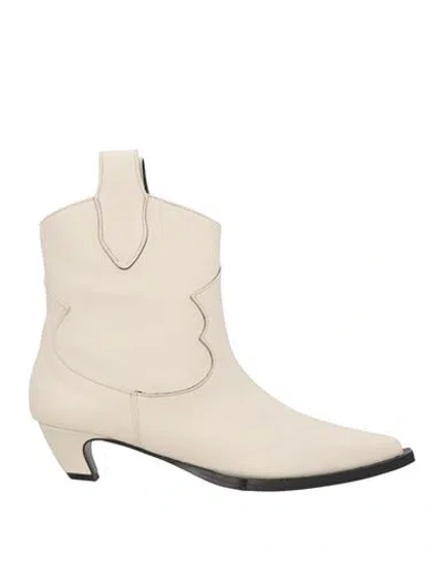 Ncub Woman Ankle Boots Ivory Size 7 Leather In White