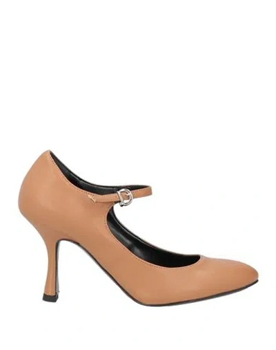 Ncub Woman Pumps Tan Size 7 Leather In Brown