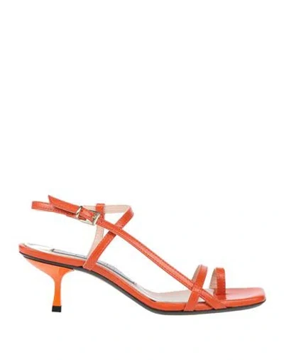 Ncub Woman Thong Sandal Orange Size 8 Soft Leather