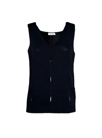 Neera 20.52 Woman  144 In Black