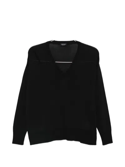 Neera V-neck Top In Black