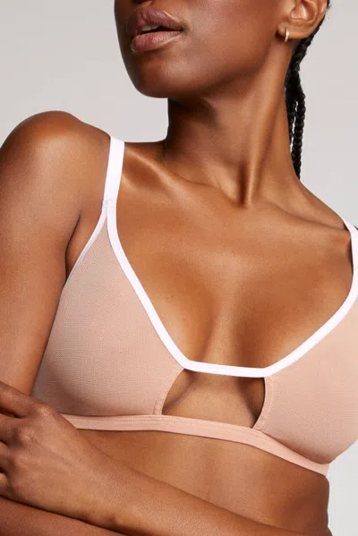 Negative Sieve Cutout Bra In Buff + White In Brown