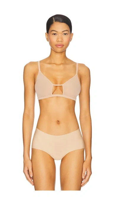 Negative Underwear Sieve Cutout Bra