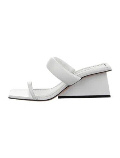 Pre-owned Neil J. Rodgers Leather Sandals In White