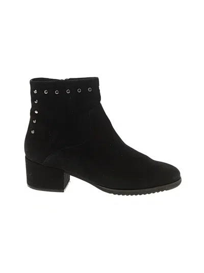 Pre-owned Neiman Marcus Ankle Boots In Black