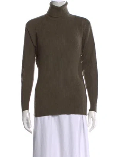 Pre-owned Neiman Marcus Cashmere Turtleneck Sweater In Green