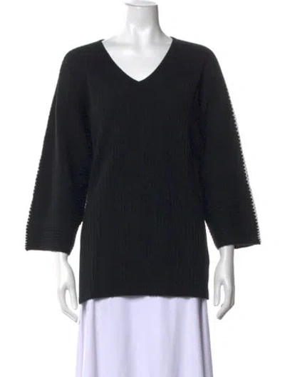 Pre-owned Neiman Marcus Cashmere V-neck Sweater In Black