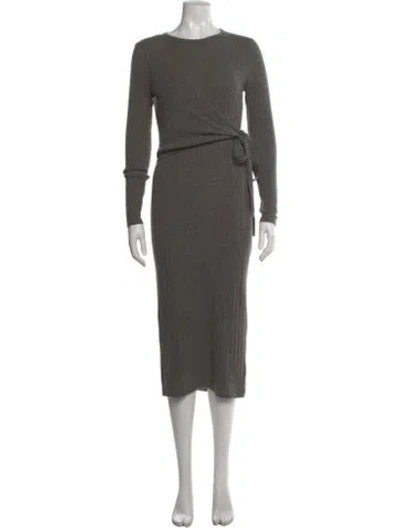 Pre-owned Neiman Marcus Cashmere V-neck Sweater In Gray