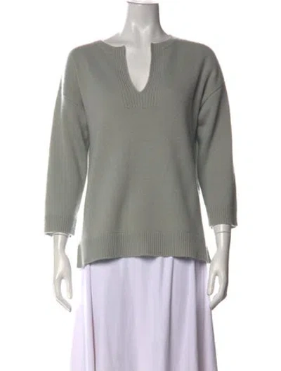 Pre-owned Neiman Marcus Cashmere V-neck Sweater In Green