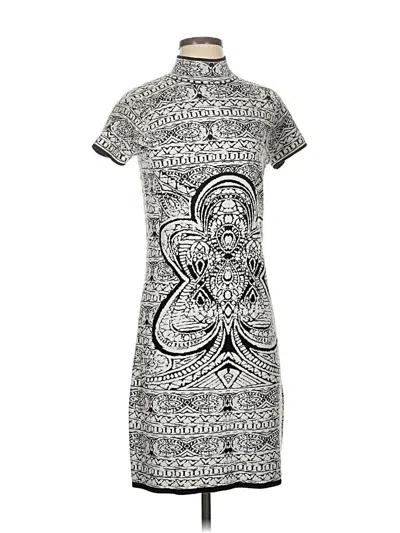 Pre-owned Neiman Marcus Casual Dress In Silver