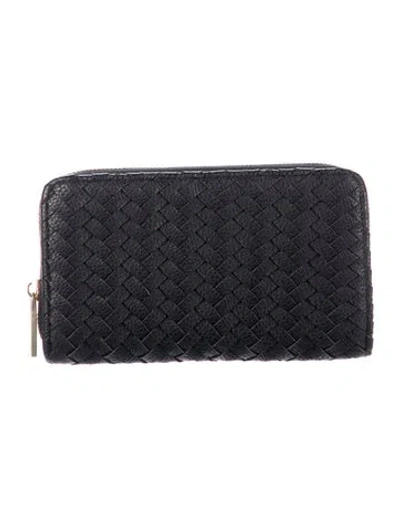 Pre-owned Neiman Marcus Leather Continental Wallet In Black