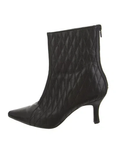Pre-owned Neiman Marcus Quilted Pattern Leather Boots In Black